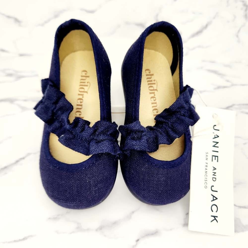 Children chic Kids shoes NWT